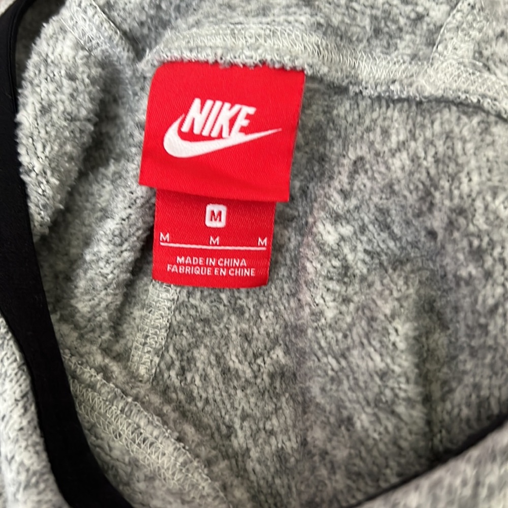 Nike Pullover - image 4